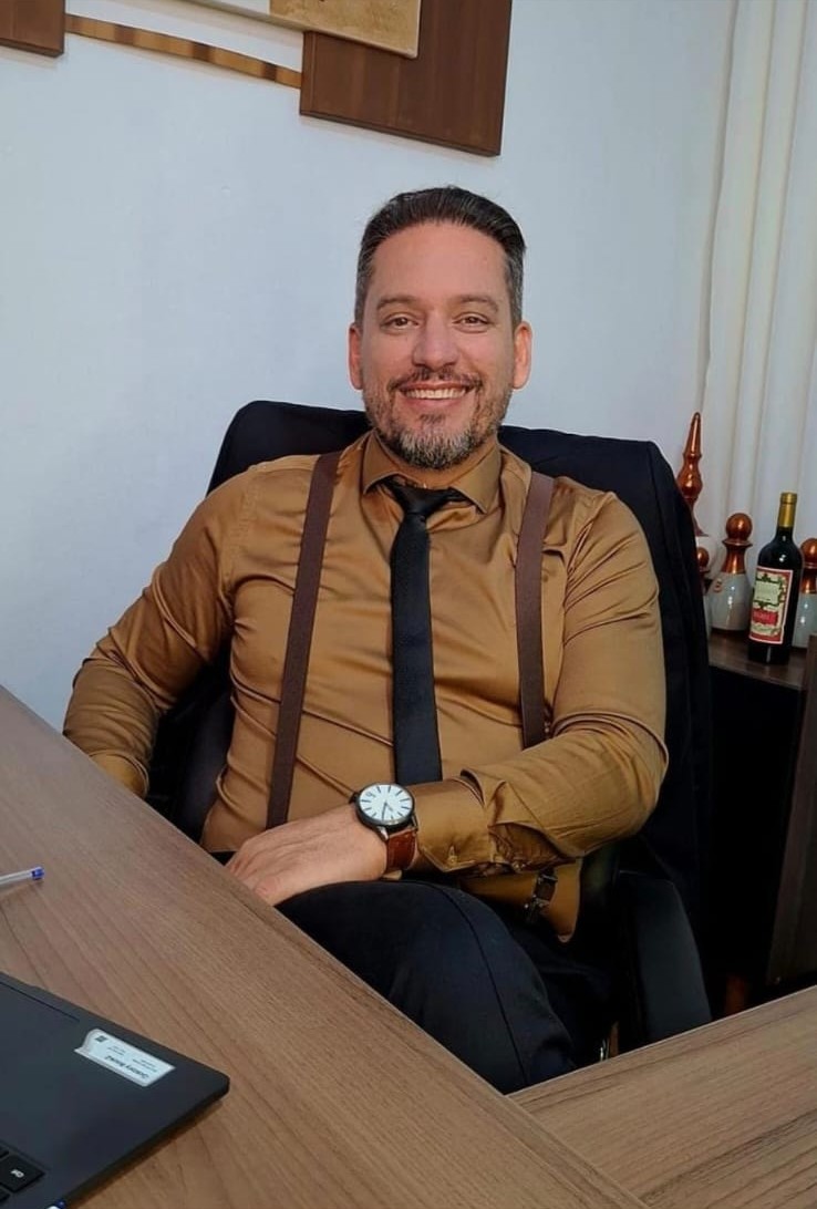 Dr. Orlando Custódio